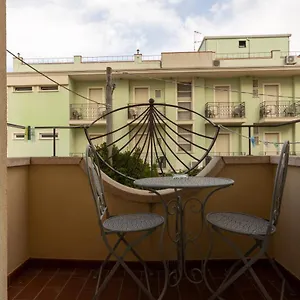 River Fronte Mare Con Piscina Hotell
